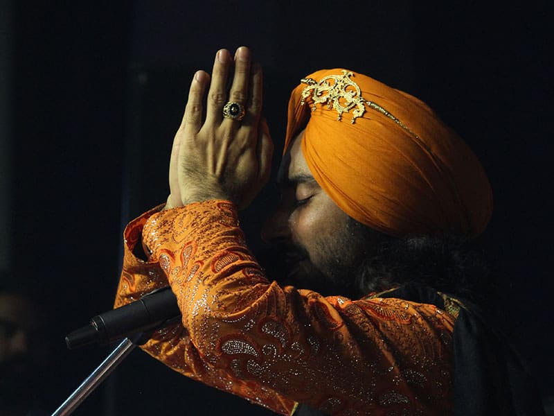 Pakistani Teenager leads tribe to Jesus