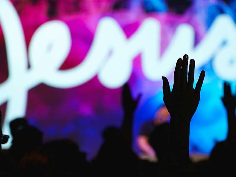 How To Worship Correctly Explained In A 10 Minute Video Christian