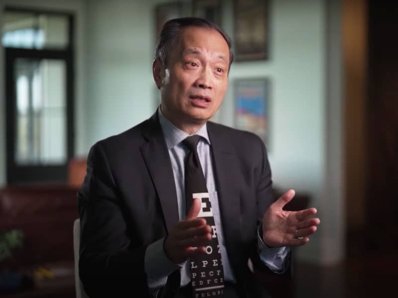 Atheist Eye Surgeon Testimony